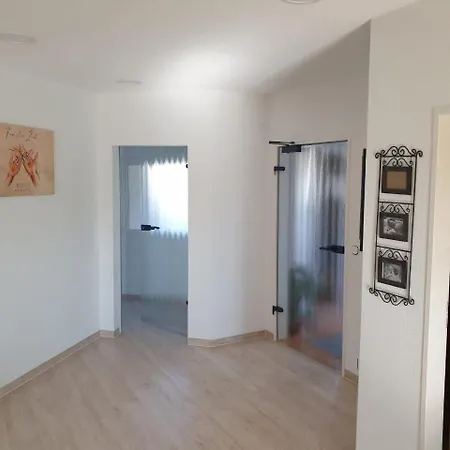 Landmann Mit 6 Zimmern * Oberndorf am Neckar