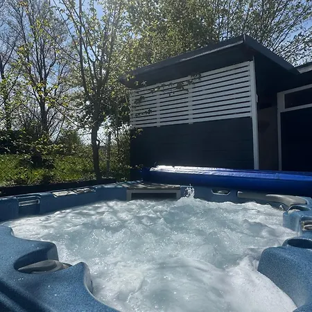 Landmann Mit 6 Zimmern Oberndorf am Neckar