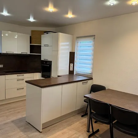 Landmann Mit 6 Zimmern Vakantieboerderij Oberndorf am Neckar