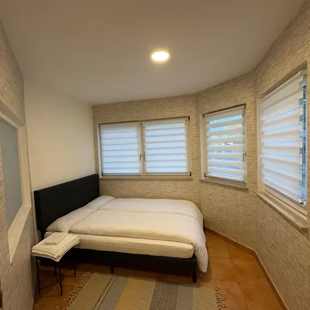 Landmann Mit 6 Zimmern Oberndorf am Neckar