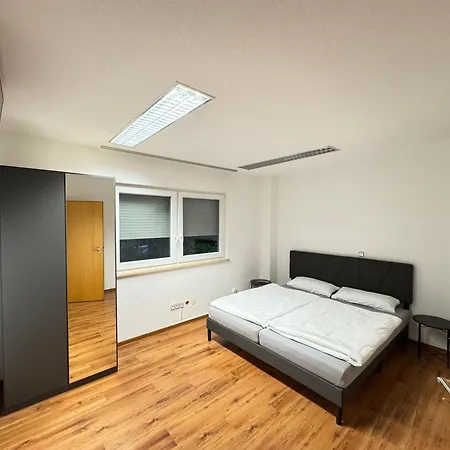 Landmann Mit 6 Zimmern Vakantieboerderij Oberndorf am Neckar