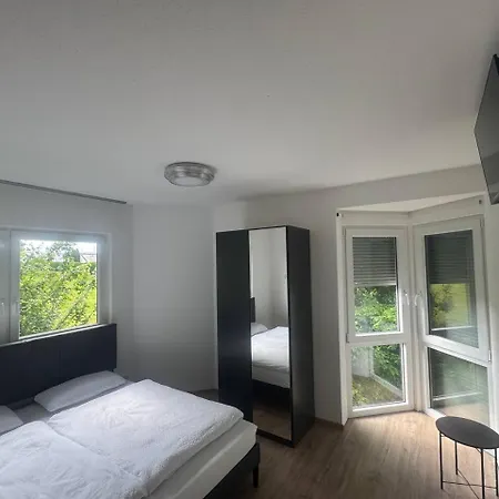 Landmann Mit 6 Zimmern Vakantieboerderij *